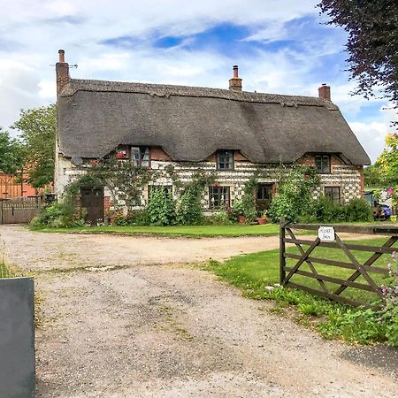 Hoopers Farmhouse Tilshead Bagian luar foto